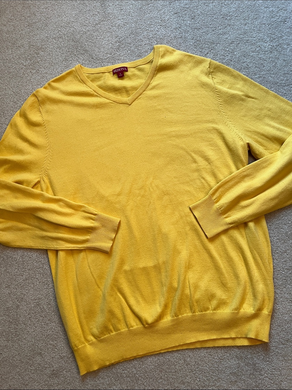 Merona Men’s Golden Yellow V-Neck Sweater